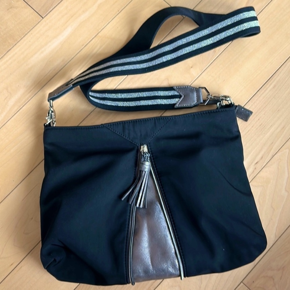 Stella & Dot Black Nylon Crossbody Bag Zip Front Everyday bag - Picture 8 of 15